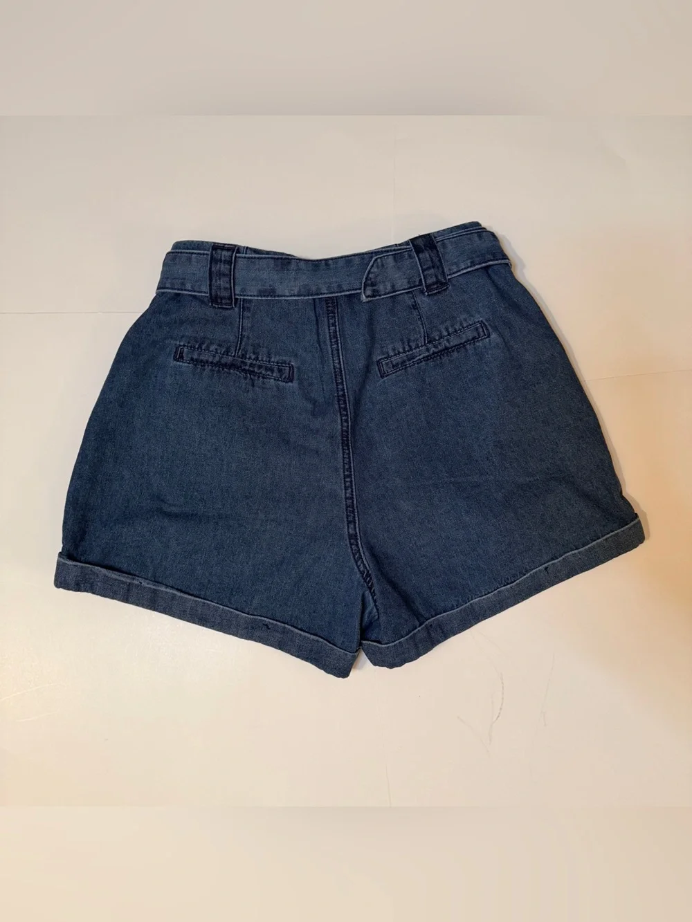Avec Les Filles Belted Pleated Shorts